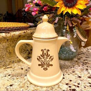 Vintage Pfaltzgraff Coffee Pot Village Pattern USA Made Tan Brown Stoneware 6x9”